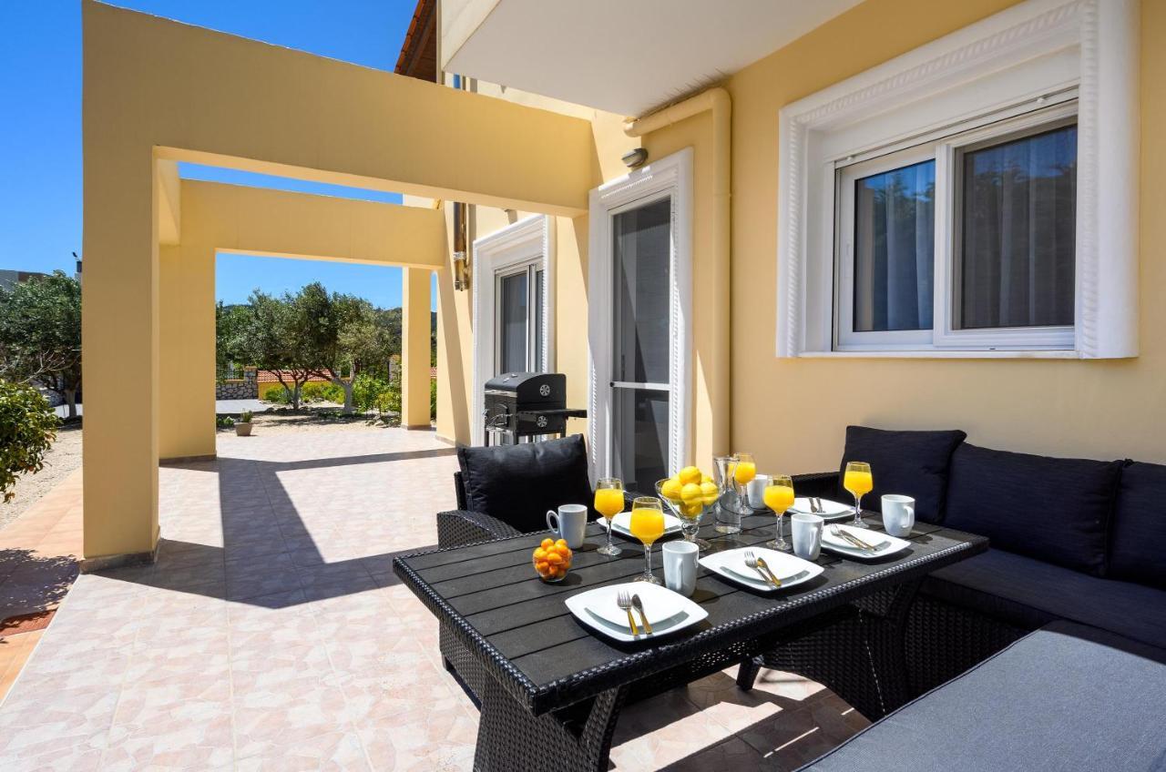 Holiday home Sunny Garden *